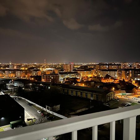 Chris Holiday Oradea Exterior foto